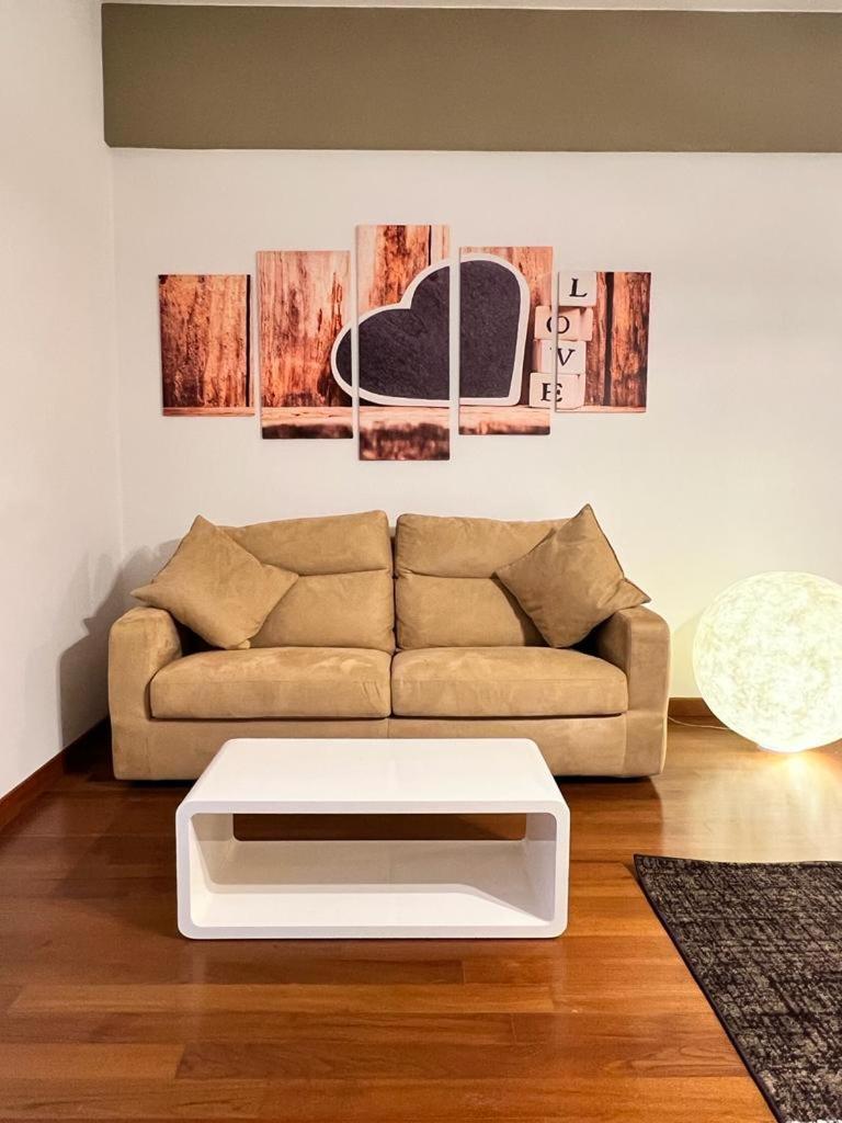 Piazza Italia Luxury Apartment Кианчано Терме Екстериор снимка